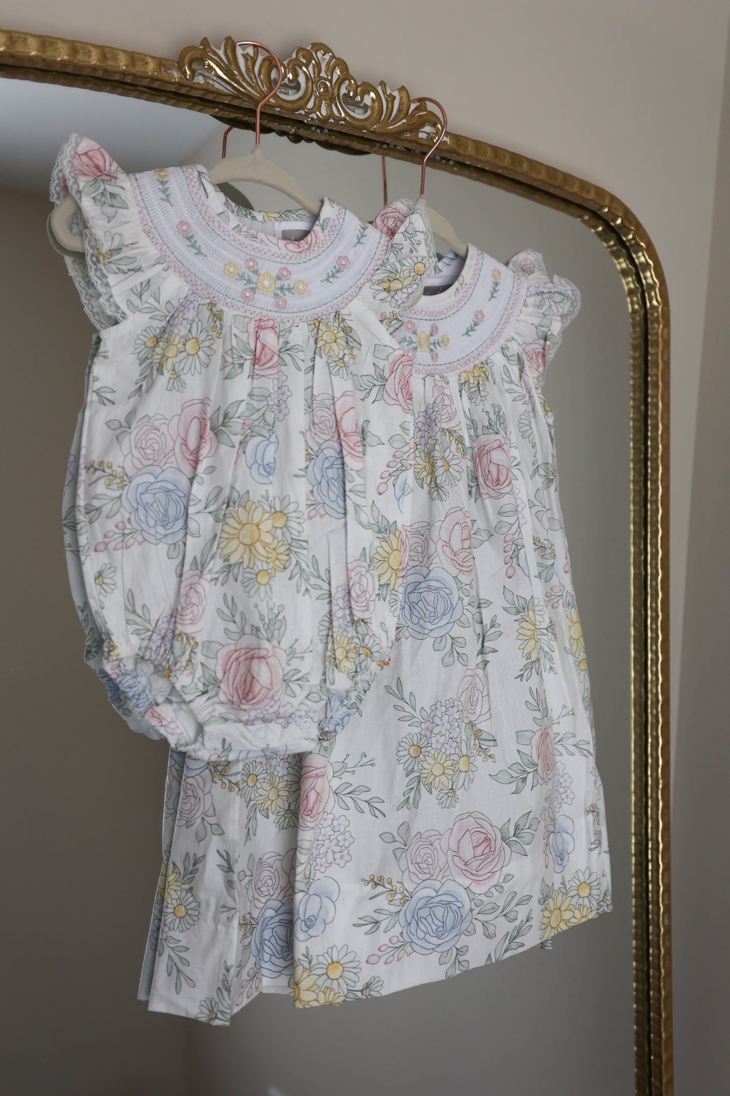 Bouquet Floral Smocked Bubble